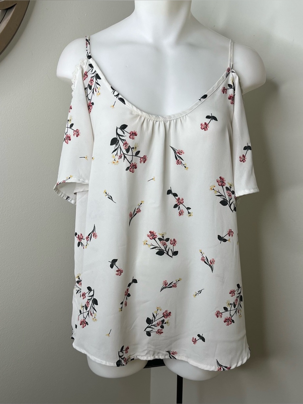 Sienna Sky White Floral Print Cold Shoulder Tank Top M